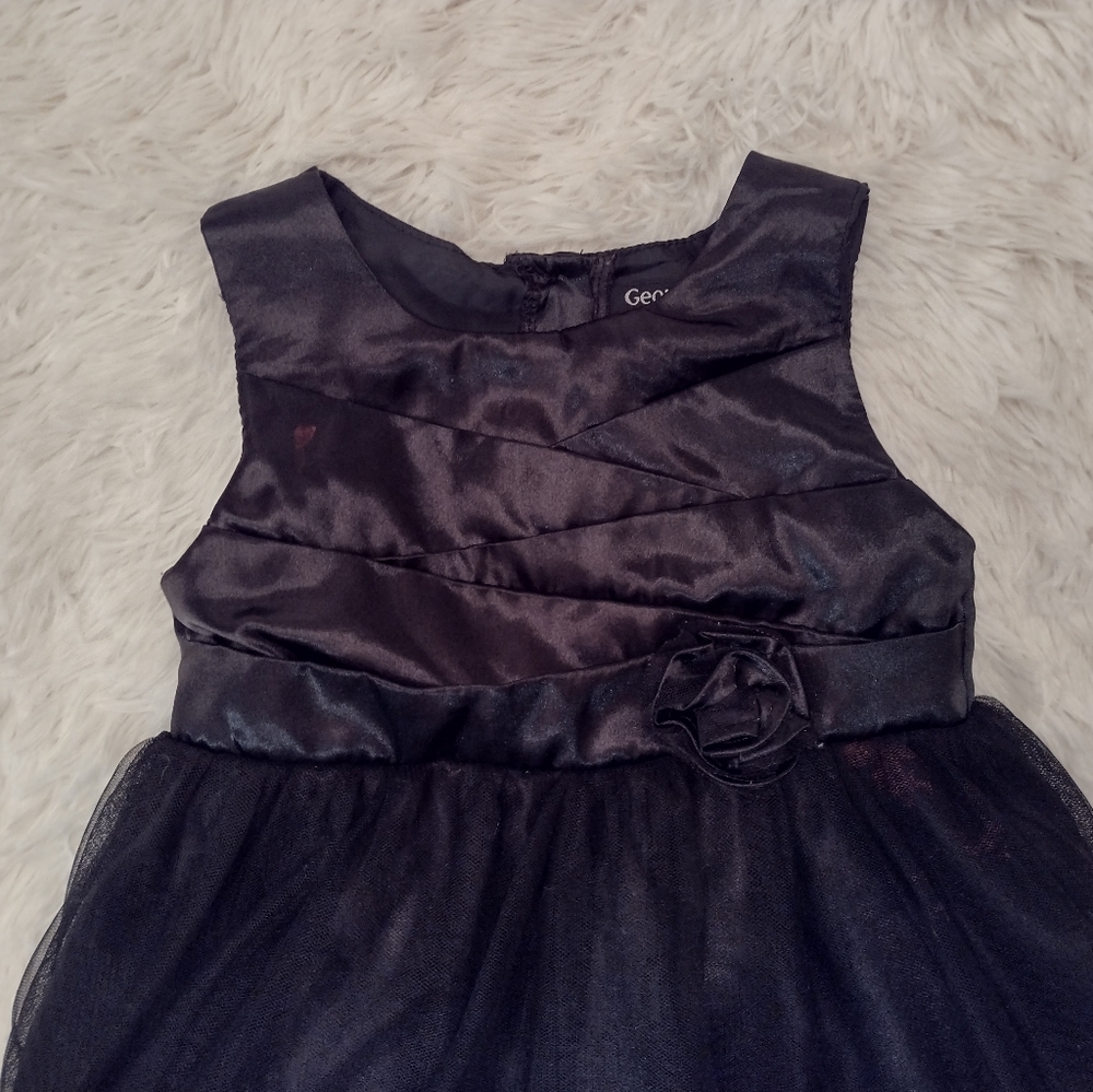 Girls size 4 Party dress